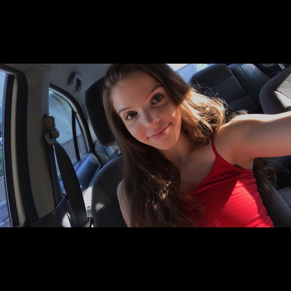 Meet your Posher, Anna - Picture 1 of 1